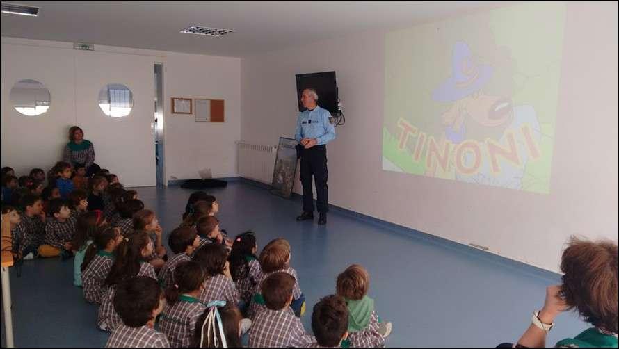 integração e socialização; Diagnosticar, prevenir e intervir nos problemas de segurança das escolas; Determinar, prevenir e erradicar