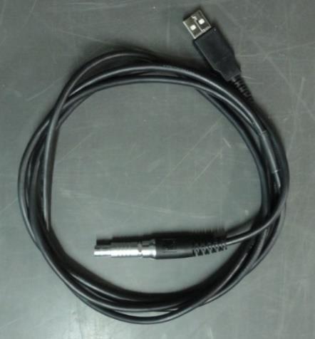 Figura 4 Adaptador Serial para USB Na Figura 5 é mostrado o cabo USB, que pode ser usado para