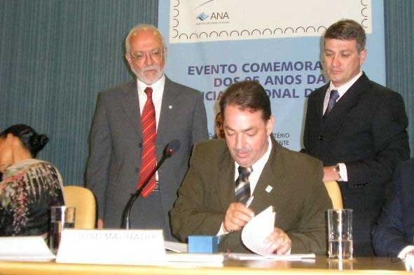 Resultados 2003: Instalação do Comitê Federal das Bacias PCJ e da Secretaria de Saneamento e Recursos Hídricos (SSRH) do Estado de São Paulo. 2004: 1ª renovação da outorga do Cantareira (10 anos).