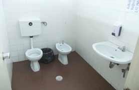 Instalações Sanitárias/Vestiários para pessoas com mobilidade reduzida Instalações Sanitárias Deve ser constituída pelos respetivos aparelhos sanitários acessíveis, tais como: Sanita: altura -