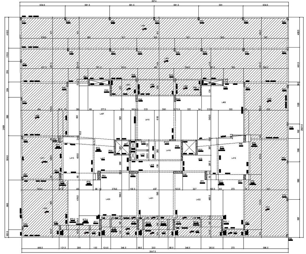 3.2.2 Descrição dos Modelos de Análise Figura 14 - Forma pavimento 1 Tipo do projeto real O projeto real descrito anteriormente foi lançado em dois softwares de análise estrutural: Eberick e TQS.