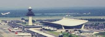 8/08/016 Eercício: Figura 1 mostra a cobertura do eroorto Dulles, em Washington (rq.