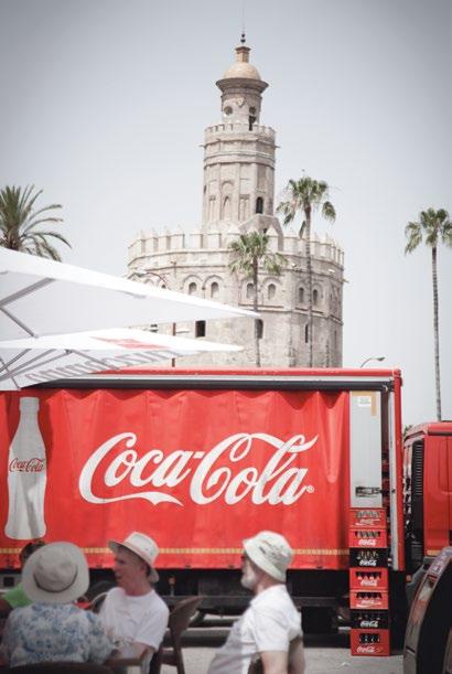 relatório anual 2014 39 A empresa Share a Coke em Alimentação Moderna, recebeu a mais alta condecoração na categoria 'Melhor Ação Shopper Marketing 360º' primeiro prémio para a promoção High traffic