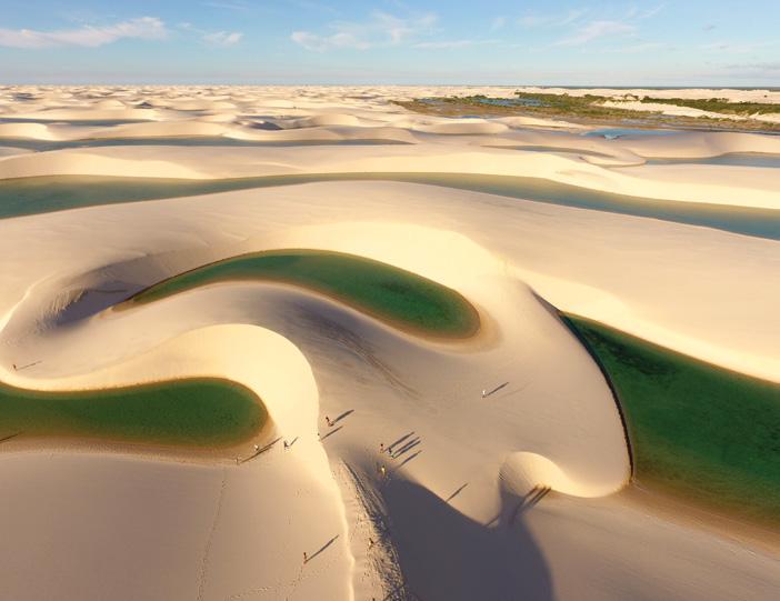 Imagem aérea dos Lençóis Maranhenses, uma das regiões mais belas do planeta duas vezes.