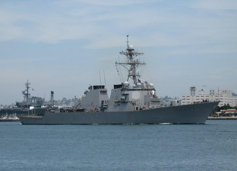 China adverte 2 navios de guerra americanos no mar da China Meridional 4 navigation operations.