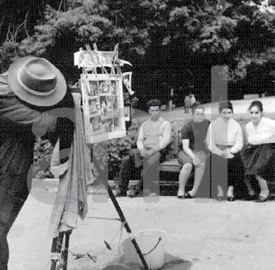 Fotógrafo à la minute Atividade lúdico pedagógica de sensibilização à fotografia na qual os