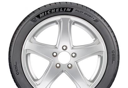 lista das dimensões 7 o novo pneu MICHELIN Pilot Sport 4 está disponível em 19 dimensões, de 17 a 19 polegadas desde janeiro de 2016. A oferta ampliar-se-á durante de 2016 e 2017.