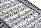 seguros e acolhedores. O SinergyFlex TM é um módulo específico de 12 LEDs.