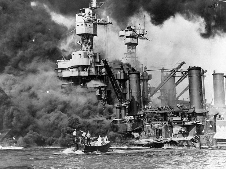 PEARL HARBOR Aviões japoneses atacaram a base norte-americana de Pearl Harbor, no Havaí,