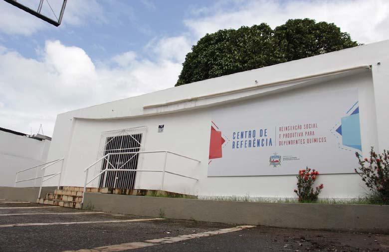 2 Maceió,terça-feira, 12 de junho de 2018 REFERÊNCIA Alagoas ganha Centro de Referência em Reinserção de Dependentes Químicos Equipamento será inaugurado hoje (12), com a missão de reintegrar pessoas