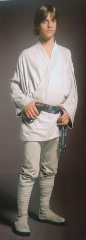 46 Figura 21 Luke Skywalker em Tatooine. Fonte: Star Wars Costumes (2014). No Episódio IV, Luke é mostrado como um rapaz simples, refletindo em seu figurino.