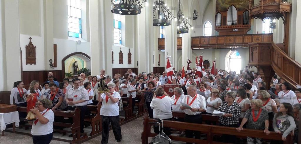 Deus, nosso Pai, eu Te ofereço todo o dia de hoje: Minhas orações e obras, meus pensamentos e palavras, minhas alegrias e sofrimentos, em reparação de nossas ofensas, em união com o Coração de Teu