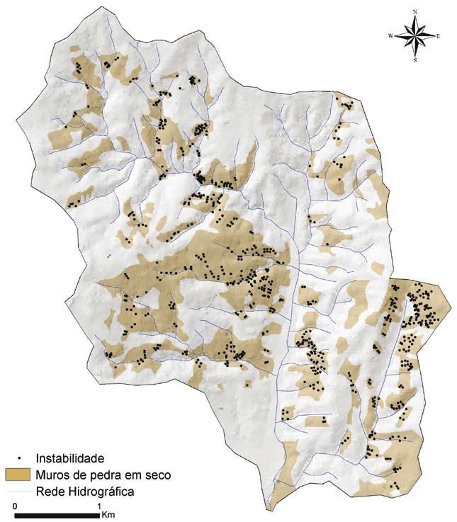 Como factores considerados determinantes para o desenvolvimento de instabilidade, foram definidos três: os declives, a forma da vertente e a concentração de fluxo.