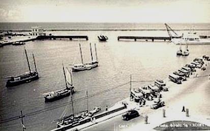 Em 1917, durante a administração do governador de Pernambuco Manoel Borba, a ponte foi reconstruída em concreto armado e reinaugurada em 18 de Dezembro de 1917, denominada ponte Maurício de Nassau.
