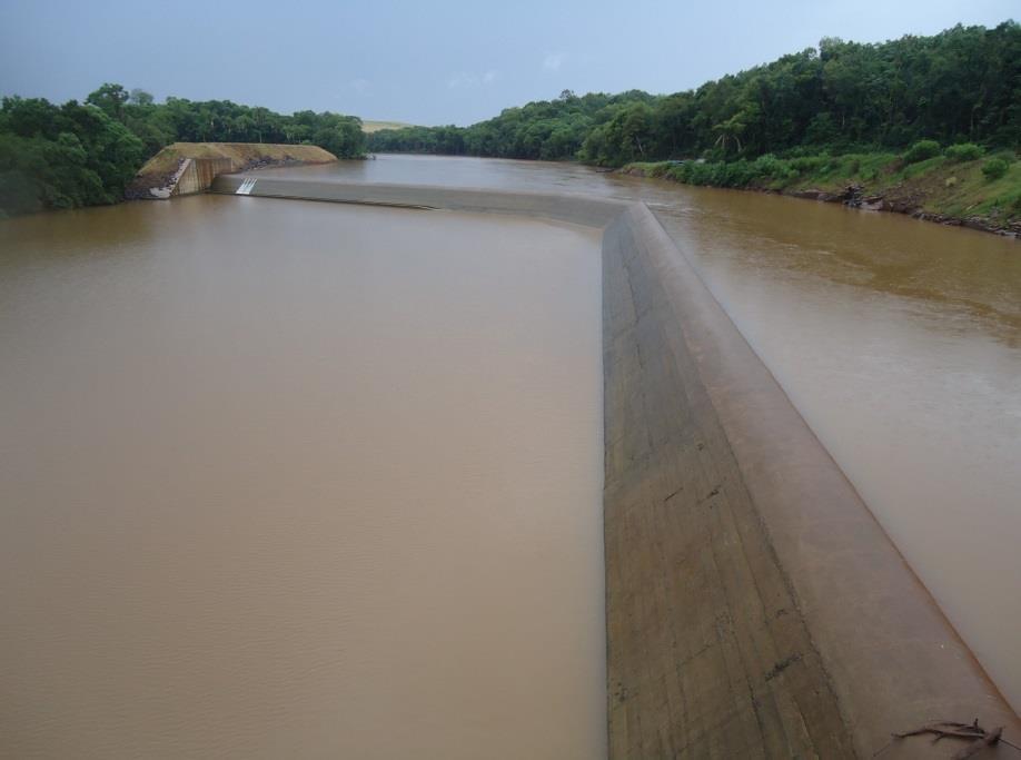 capacidade instalada de 5,982 MW e linha