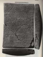 Figura : Tablete de argila babilônico Fonte: Veloso, 007 Vale ressaltarmos que tais problemas eram diretamente ligados ao cotidiano desses povos.