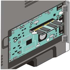 Configuração adicional da impressora 20 4 Empurre a placa de memória para dentro do conector até que a lingüeta ela seencaixeno local correto. 5 Feche a tampa da placa do sistema.
