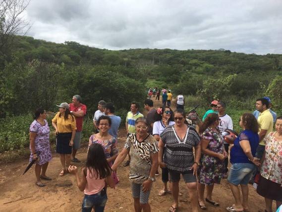 de 10 quilometros e interligou o abastecimento da Barragem,que fica no minicipio de Itapetim à Brejinho.