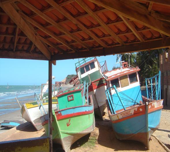 ALMEIDA, L. G. Caracterização das áreas de pesca artesanal de lagosta na praia da Redonda.