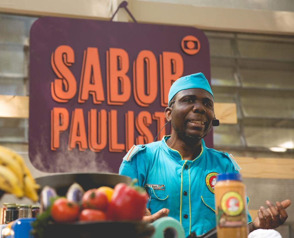 Oficinas de Culinária O Sabor Paulista, iniciativa da Globo que valoriza a diversidade gastronômica de SP, oferece oficinas culinárias ministradas por cozinheiros das comunidades imigrantes.