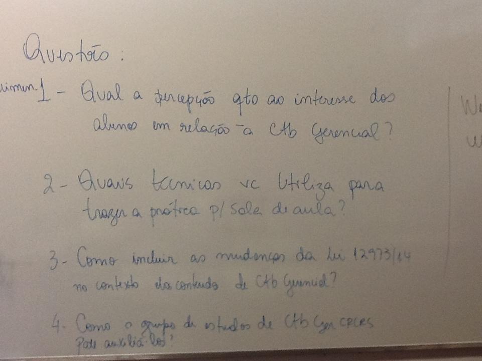 1) Qual a percepção quanto ao interesse dos alunos em relação à Contabilidade Gerencial?