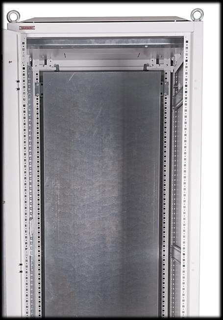 Esta estrutura pivotante pode coexistir com um outro conjunto de funcionalidades, nomeadamente um par de perfis de rack fixos aos pilares, travessas etc.