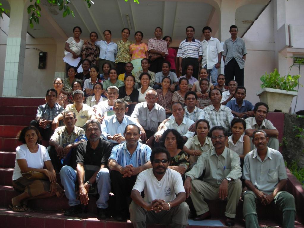 em Timor-Leste. Assim, em 2005, foi assinado um documento entre o governo brasileiro e timorense para implementar o PROFEP-Timor.