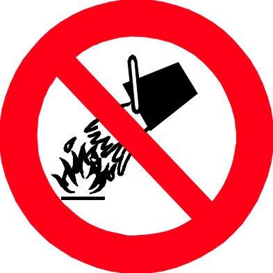 fumar pode aumentar o risco de incêndio P2 Proibido produzir chama Todo o local onde a utilização de chama