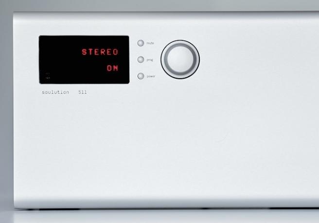 5W Standby Dimensões: 430x490x142mm (LxPxA) Peso: 30Kg 18.000,00 511 Stereo Amplifier Amplificador Estéreo THD: 0.004% / 0.
