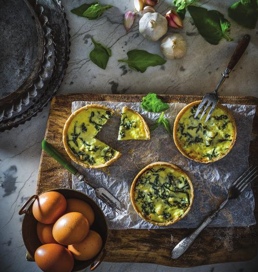 SALGADOS Torta 12.00 Torta de Frango com Requeijão Danish 14.00 Massa folhada recheada com Tomate seco e Queijo de Cabra Quiche Integral 13.00 Ricota com Espinafre Pão Multigrãos 12.