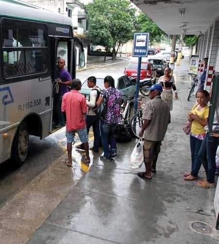 indicador 08 INDICADORES DA CIDADANIA VIVIDA Acesso a transporte coletivo intrarregional Levantou-se dados primários junto às estações rodoviárias e empresas de transporte para averiguar a