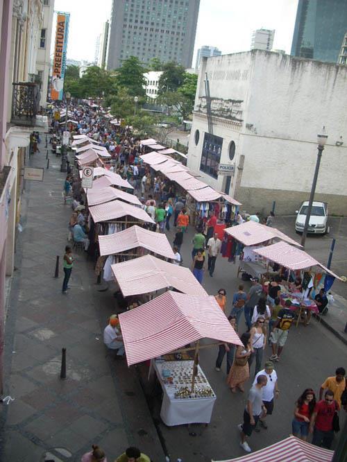 Antigamente, mercado era o local físico no qual se reuniam os