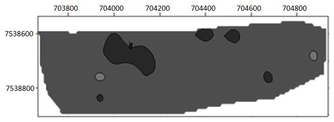Longitude (m) Arcoverde et al Latitude (m) Plantas m - Figura 2 - Mapa de distribuição espacial do estande de plantas de milho e da área estudada.