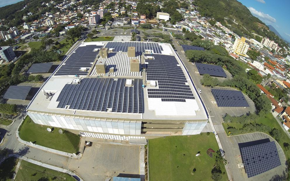 Telhados solares já são realidade no Brasil