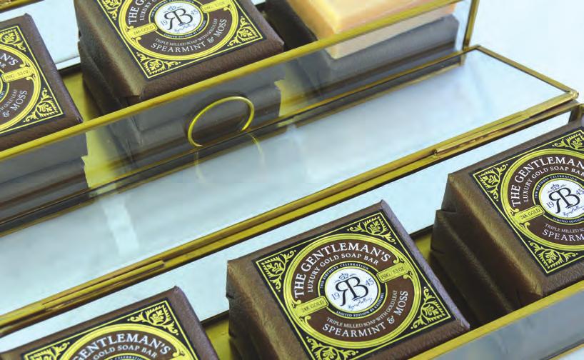 Hand stamped and wrapped, with an exquisite pearmint&moss scent, and with added 24kt fine gold leaf, the Gentlemen s lub soaps are sure to add instant glamour to the skincare routine of