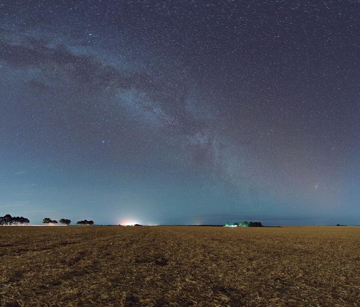 Jorge Diehl e deixa as estrelas menos visíveis. Portanto, é preciso se afastar das zonas urbanas.