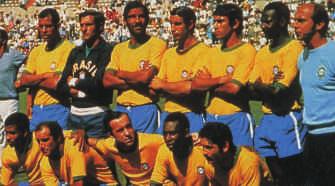 O Brasil sentiria o gosto de erguer a taça pela primeira vez em 1958, na copa disputada na Suécia.
