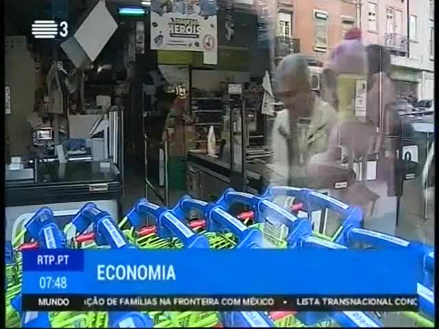 grupo de supermercados "Minipreço" em greve http://www.