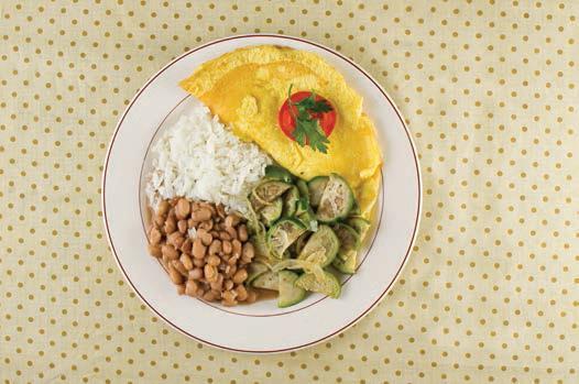 berinjela e suco de cupuaçu Feijoada, arroz, vinagrete de cebola e