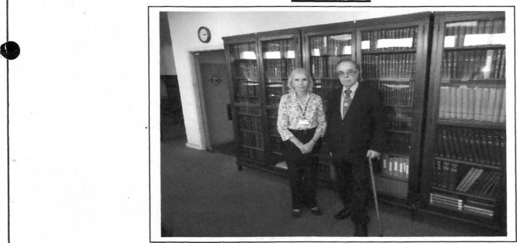Na foto da página anterior Cel Cláudio Moreira Bento sócio benemérito em visita a Sala de Leitura do IHGB em 25 out 20013.