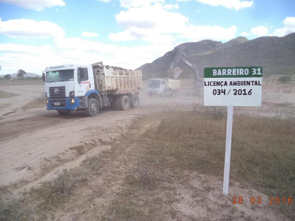 Foto 4 Construção do Barreiro, seguindo