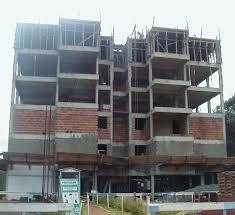 De acordo com Geyer (2005), no Brasil, o provável primeiro edifício residencial a utilizar na totalidade da sua estrutura o CAA foi em Goiás, na cidade de Goiânia, na concretagem do Ed.
