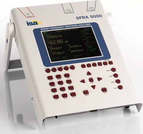 Display gráfico VGA a cores de grandes dimensões, permitindo a realização e memorização de ensaios no campo, sem a utilização de PC.