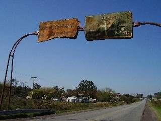 No ano de 2006, os resultados da avaliação foram os seguintes: Tabela 1: Avaliação da malha rodoviária Estado geral de conservação % Ótimo 10,8 Bom 14,2 Regular 38,4 Ruim 24,4 Péssimo 12,2 Fonte: