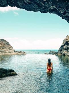 MADEIRA OU PORTO SANTO DIVERSIDADE, BELEZA E AS MAIS BELAS PRAIAS FUNCHAL DATAS DE PARTIDA De 1 de março a 15 de dezembro 2018 Voos diários diretos de Lisboa e Porto ITINERÁRIO 1º DIA LISBOA OU PORTO