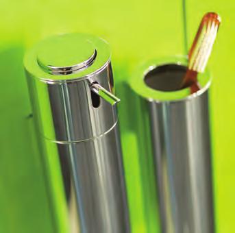 Las piezas metálicas tienen un recubrimiento electrolítico de niquel+cromo. Material base aluminio El cuerpo del portacepillos es de aluminio (6063) fabricado por extrusión.