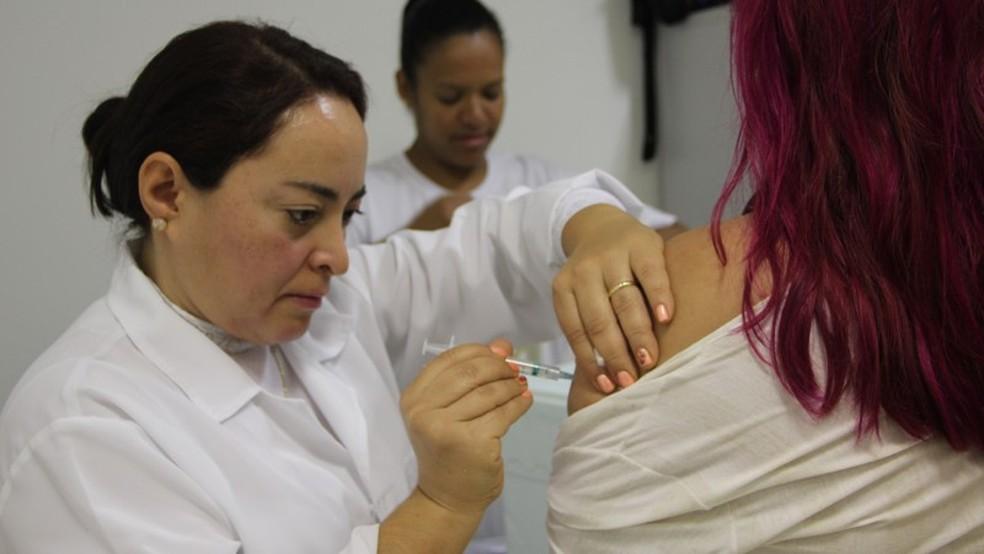 Vacinação em queda no Brasil preocupa autoridades por risco de surtos e epidemias de doenças fatais g1.globo.