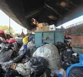 Desde 2002, a atividade dos catadores de materiais reutilizáveis e recicláveis é reconhecida pelo Ministério do Trabalho e só pode ser exercida por maiores de 18 anos.