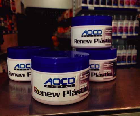 Renew Plástic O Renew Plás c AOCD é uma cera revitalizadora para plás cos que foi especialmente desenvolvida para