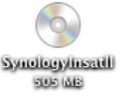 Instalação no Mac OS X 1 Insira o disco de instalação no computador e clique duas vezes no ícone do SynologyInstall na área de trabalho.